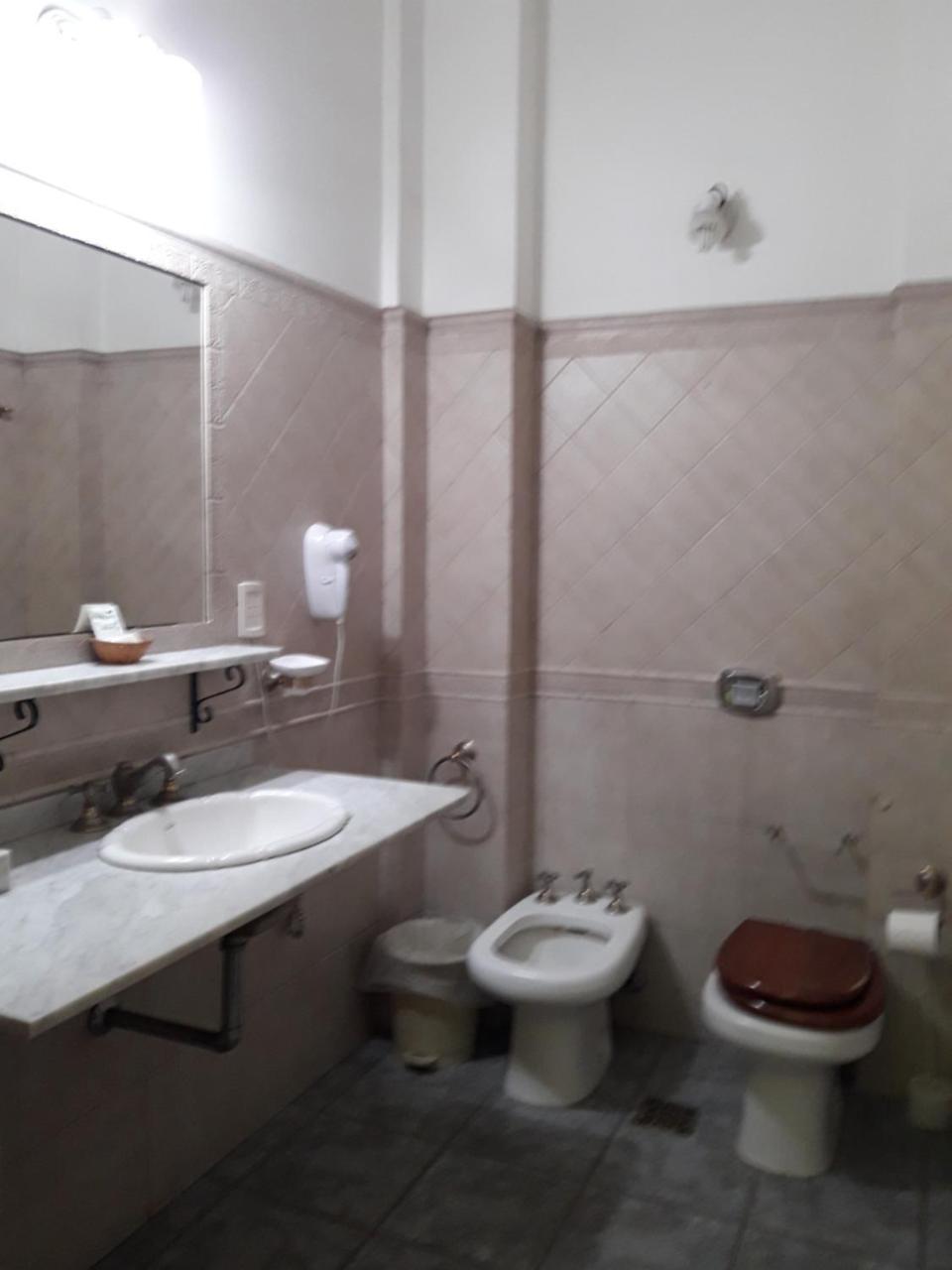 895 Avenida Pueyrredon * Ciudad Autónoma de Buenos Aires